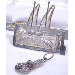 FILIGREE BOAT BROOCH.