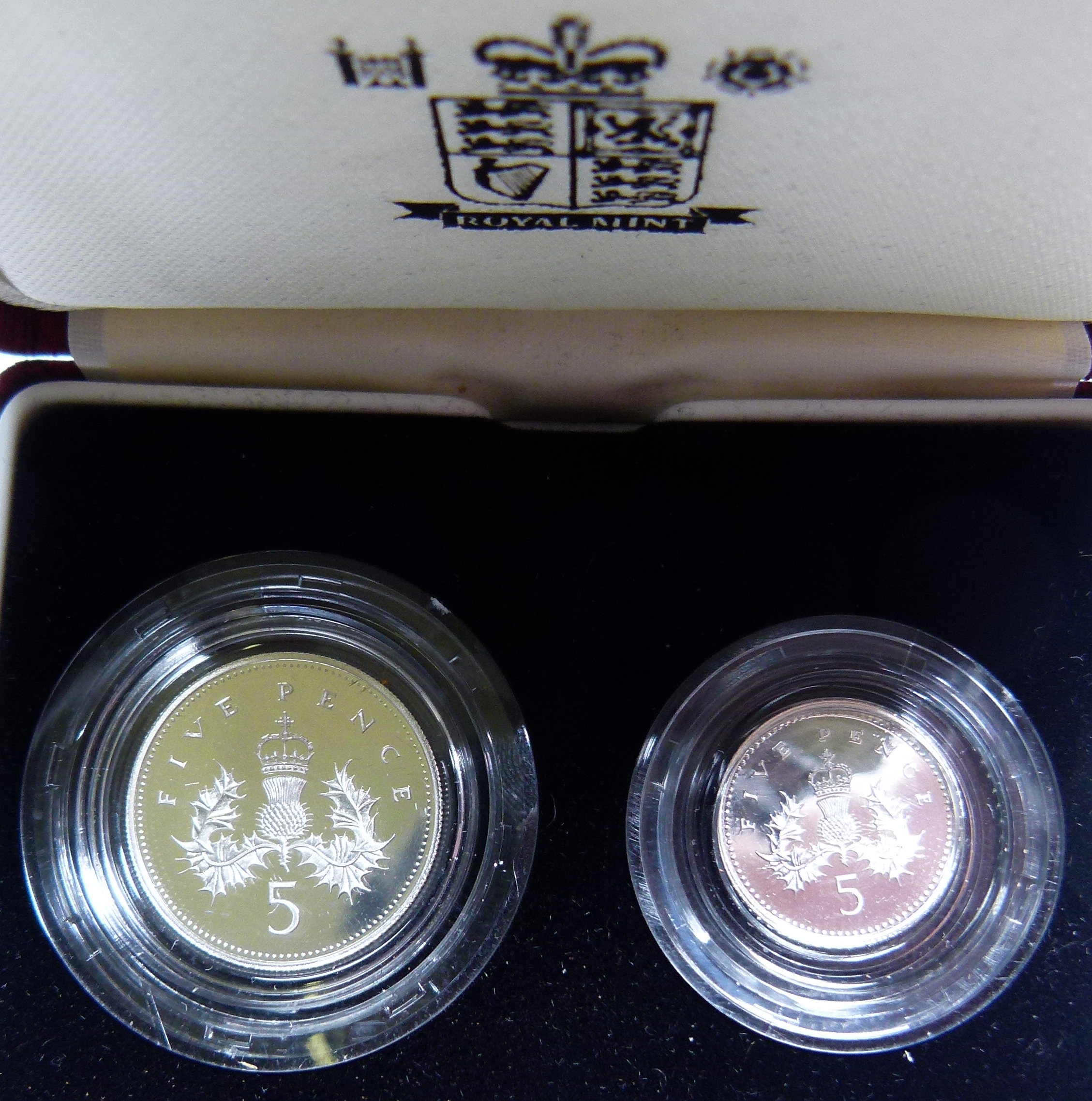 FIVE PENCE PROOF SET. - Image 2 of 2