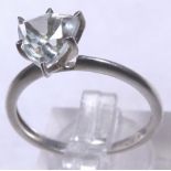 SILVER SOLITAIRE RING.