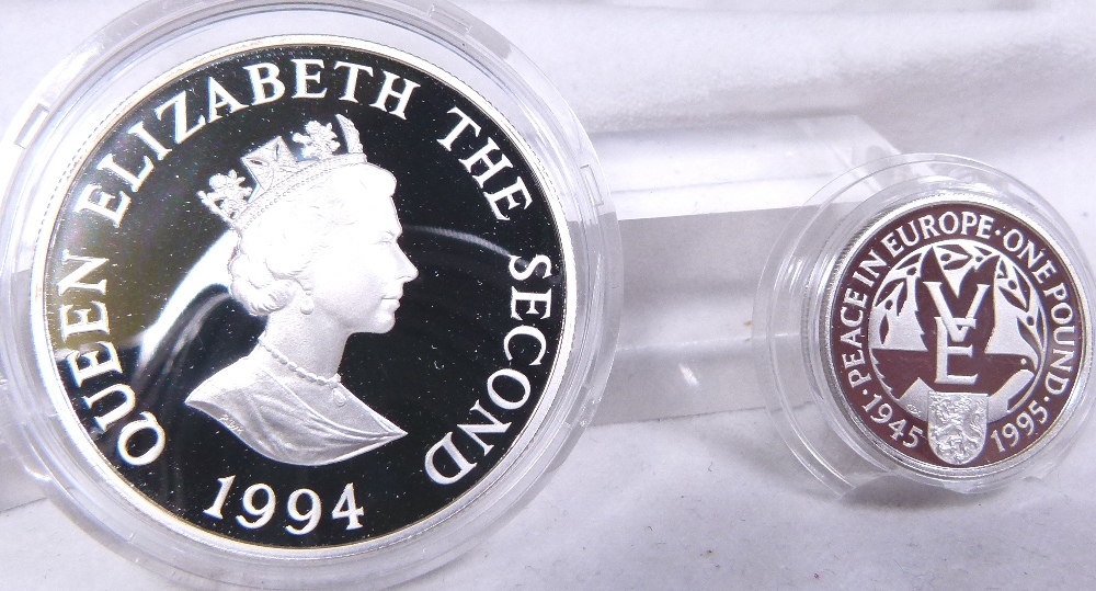 £2 SILVER PROOF COIN.