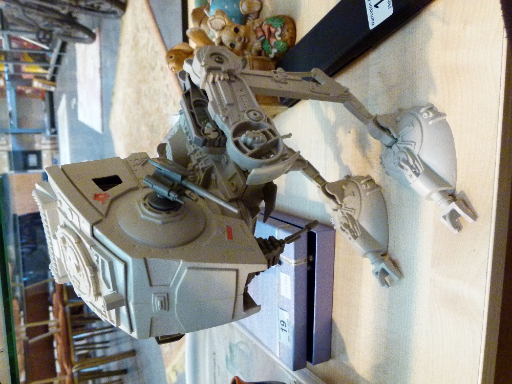 Star Wars walking gunship