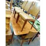 TABLE & CHAIRS Extending dining table with five chairs