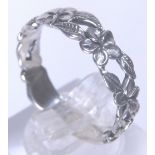 SILVER LEAF RING. Silver leaf ring size