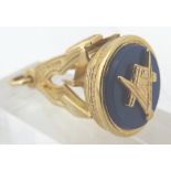 9 CT MASONIC SEAL. 9 ct gold Masonic fob