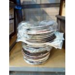 Quantity of collectable plates