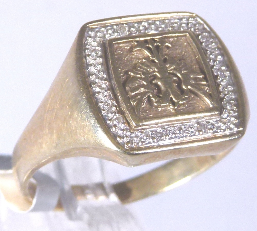 9CT EAGLE RING.