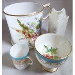 ASSORTED ROYAL WORCESTER ITEMS.