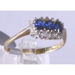 9CT SAPPHIRE RING.