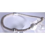 PEARL BRACELET. Sterling silver syntheti