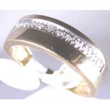 9 ct diamond band ring, size R