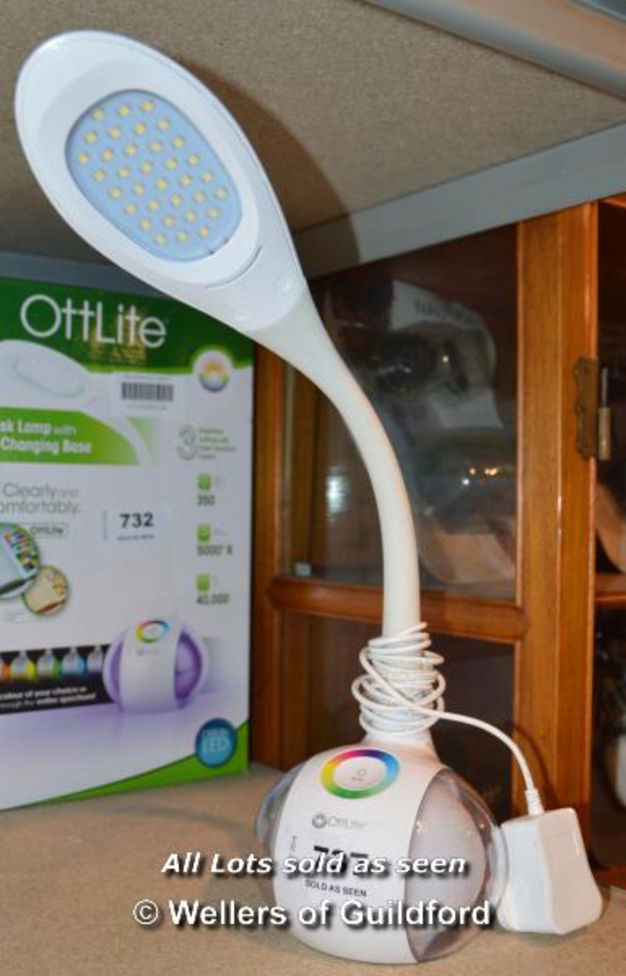 *OTTLITE LED DESK LAMP (2014)
