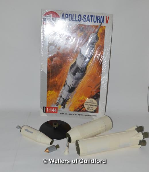 A collection of pre-made scale models and toys: the Apollo Spacecraft, Apollo Saturn V Rocket, - Image 3 of 14