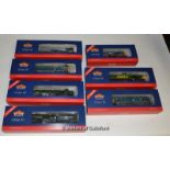 Bachmann diesel locomotives: 32-480DS Class 40 D211 Mauritania BR green; 32-775Z Class 37/0 37003 BR