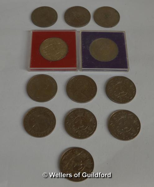 *Elizabeth II, crowns, 1965 (2), 1972, 1977 (7), 1980 and 1981, much as struck (12). - Image 2 of 2