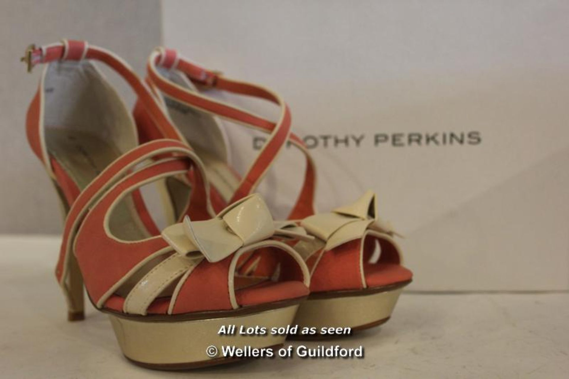 *X LADIES NEW AND BOXED DOROTHY PERKINS CORAL SYLVIE HIGH HEELED SANDALS - 5 (SH-0420-120516)