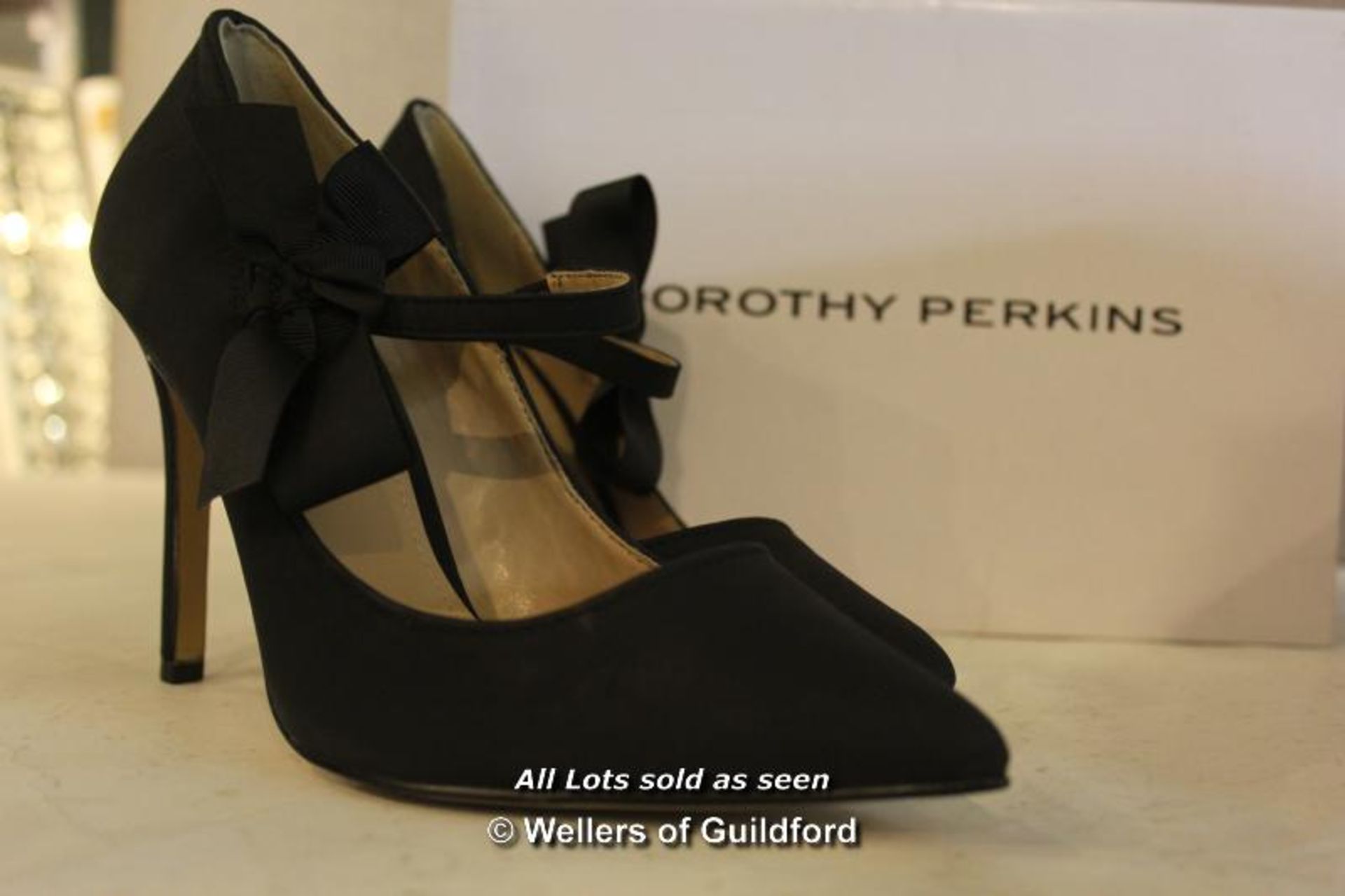 *X LADIES NEW AND BOXED DOROTHY PERKINS APRICOT ELLOISE HIGH HEELED SHOES - 5 (SH-0420-120516)