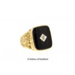 9ct yellow gold onyx ring set with small diamond to the centre, ring size P