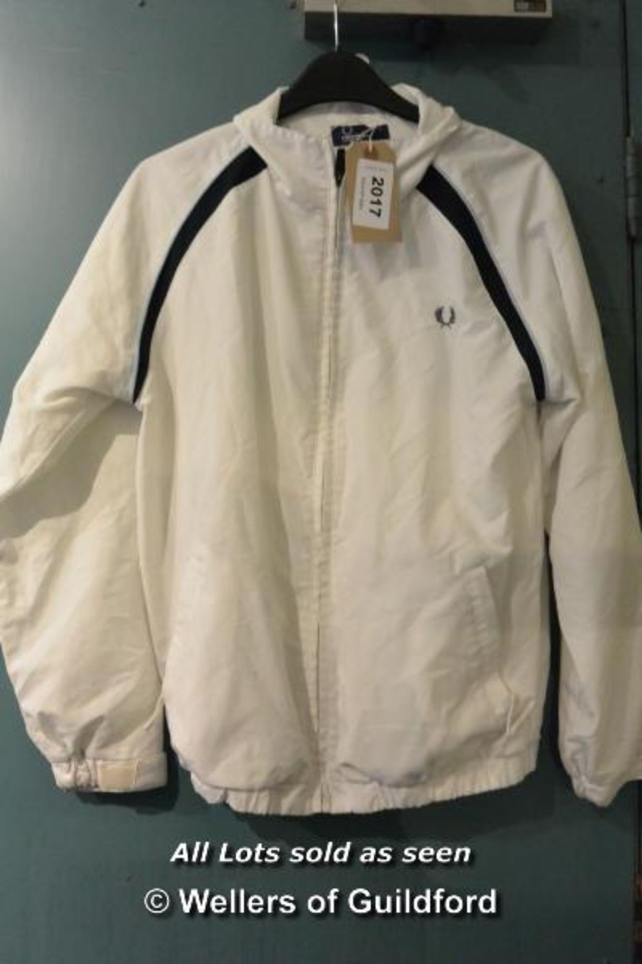 *FRED PERRY - JACKET - WHITE - SIZE L [306]