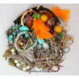 *Bag of mixed costume jewellery, gross weight 931 grams (Lot subject to VAT)