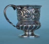 An attractive Georgian scroll decorated mug with s