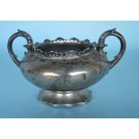 A good quality Victorian sugar bowl with wavy rim.