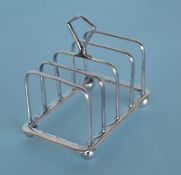 A small five bar toast rack. London by A. Bros. Es