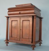 An attractive mahogany lady's stationery box with