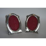 A good pair of oval picture frames with reeded dec