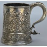 A good heavy Georgian pint mug, the body of tapere