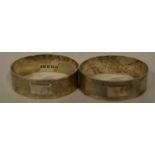 A good pair of engine turned napkin rings. Birming