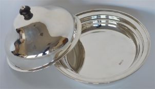 A good heavy dome top muffin dish and liner with