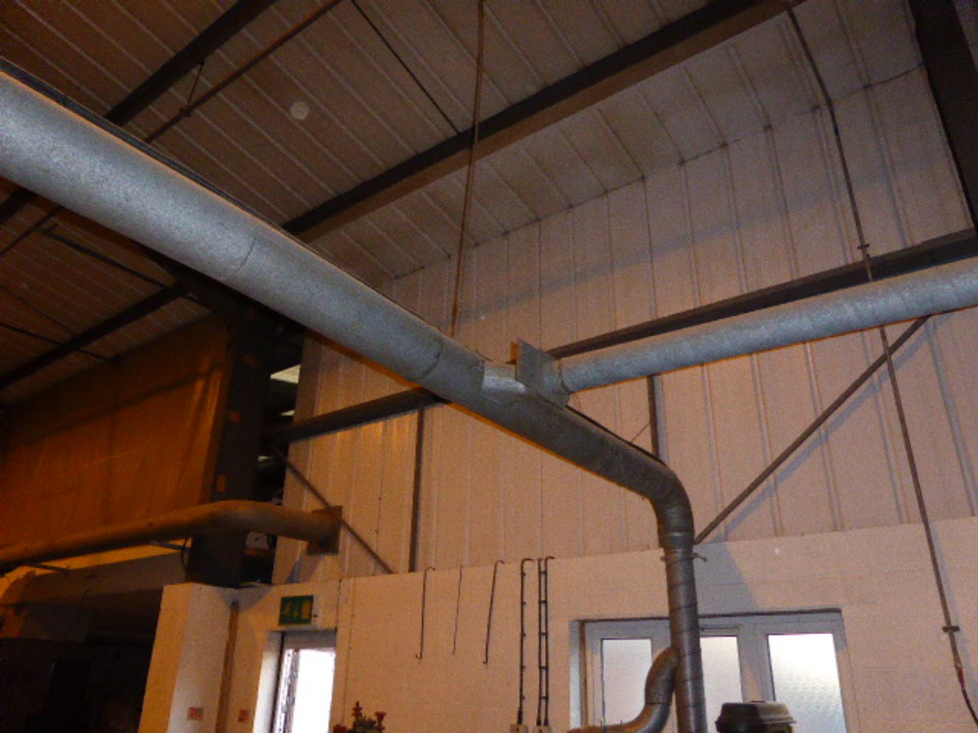 APL dust extraction system with 3 bags, small section of ducting servicing 4 vents, 3 phase electric - Image 7 of 7