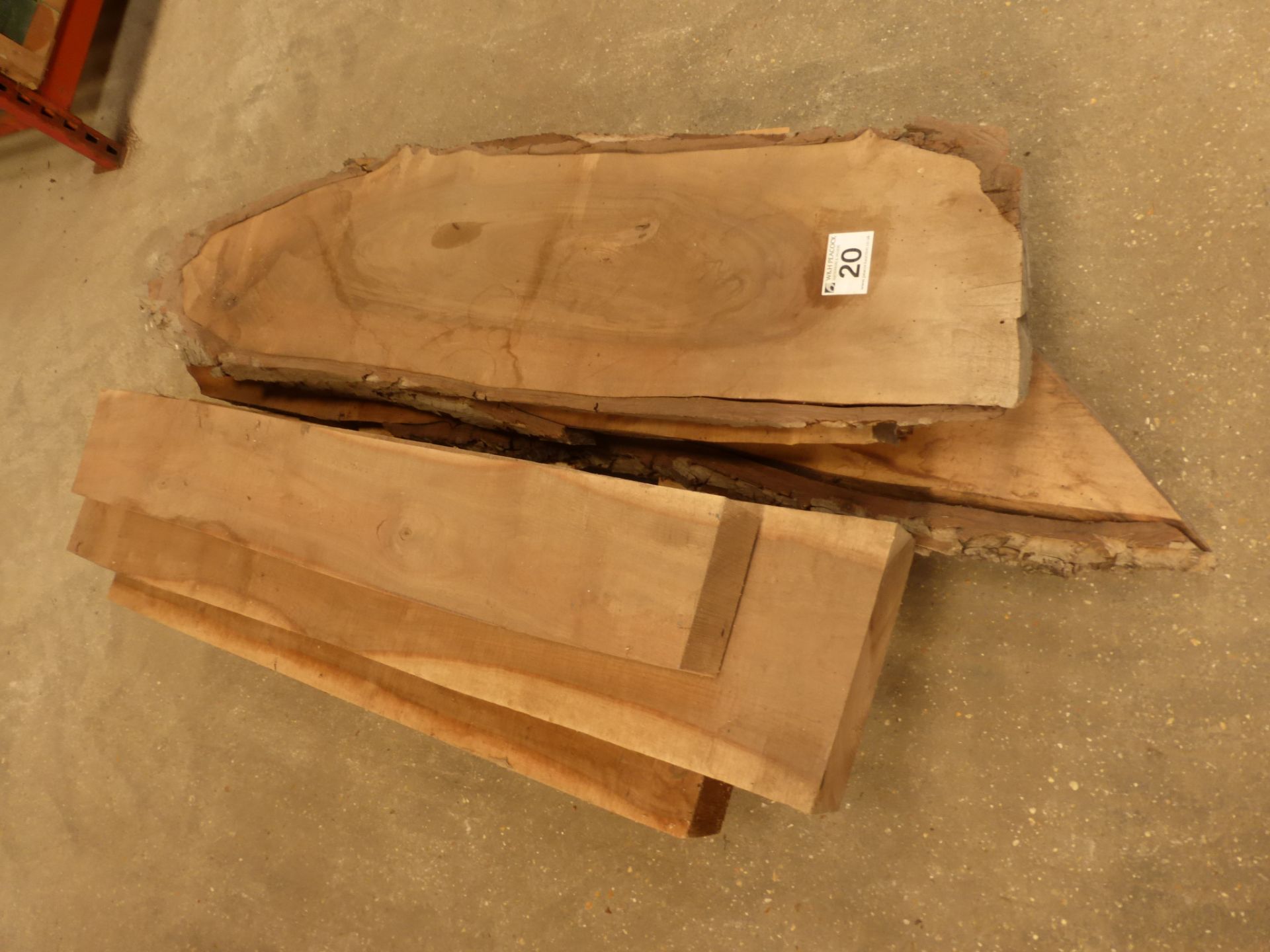 A pallet of 7 planks of waney edge and other rough sawn English walnut - Image 2 of 5
