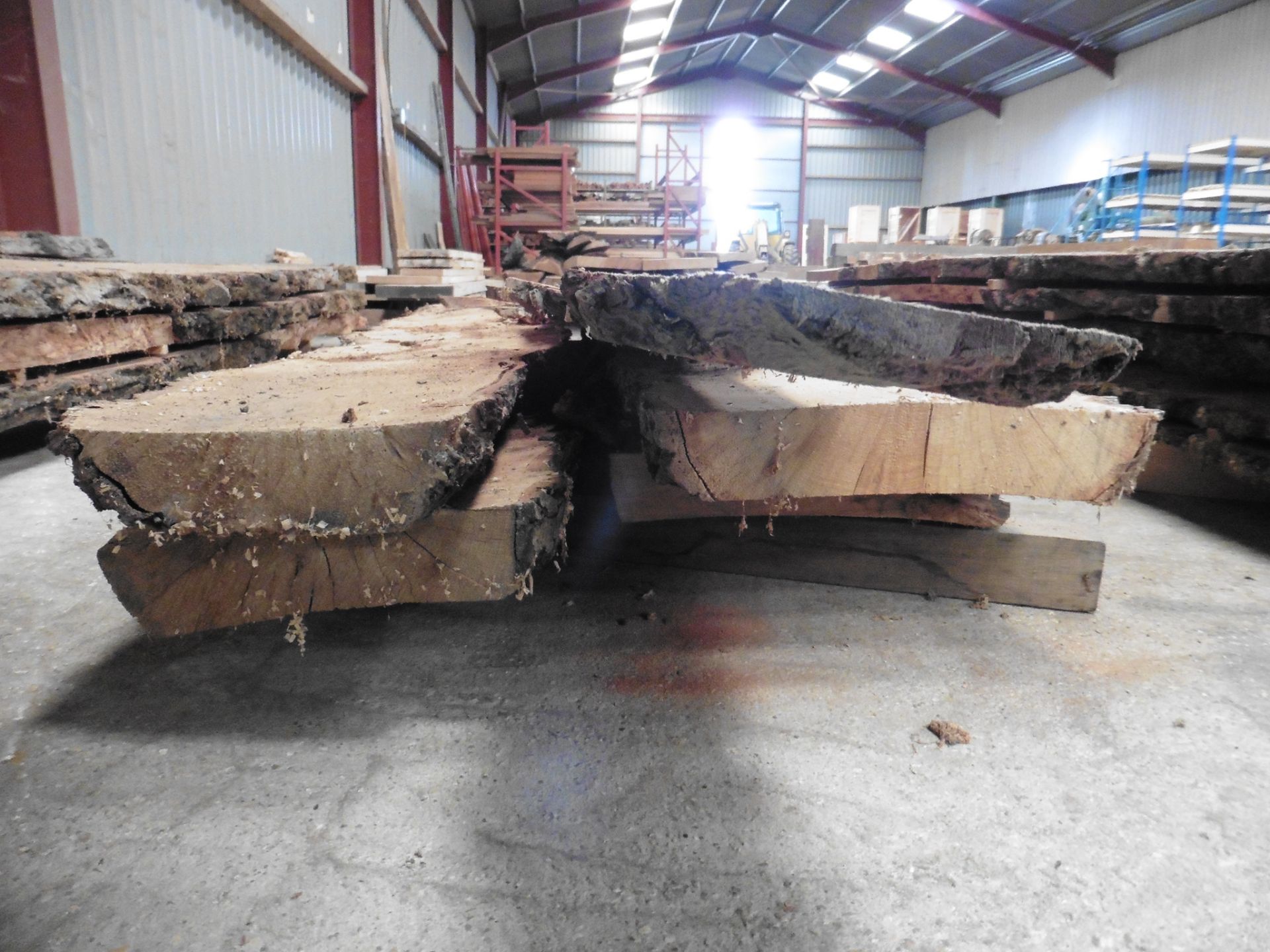 5 burr oak waney edge boards 2500 x 250 x varying thicknesses - Image 4 of 5