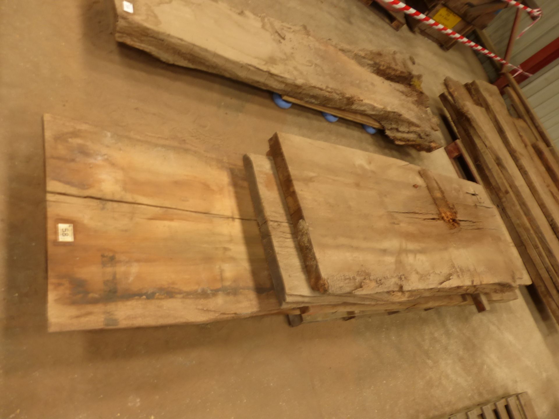 A pallet of 6 old oak planks; 2 x 1800 x 700 x 180mm and 1 x 3600 x 800 x 50mm and 1 x 3000 x 600 - Image 2 of 4