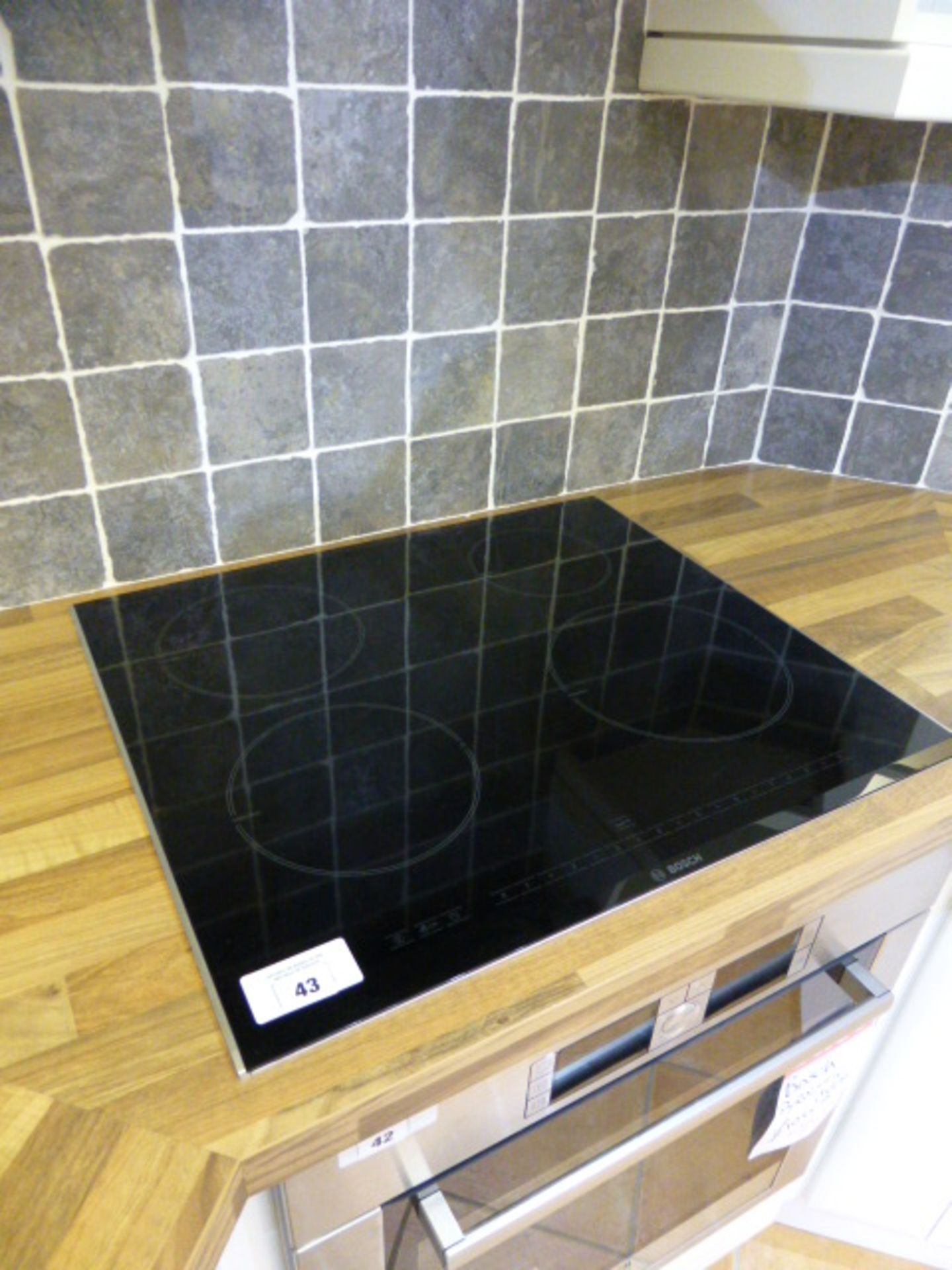 Bosch 60cm 4 ring induction hob - Image 2 of 2