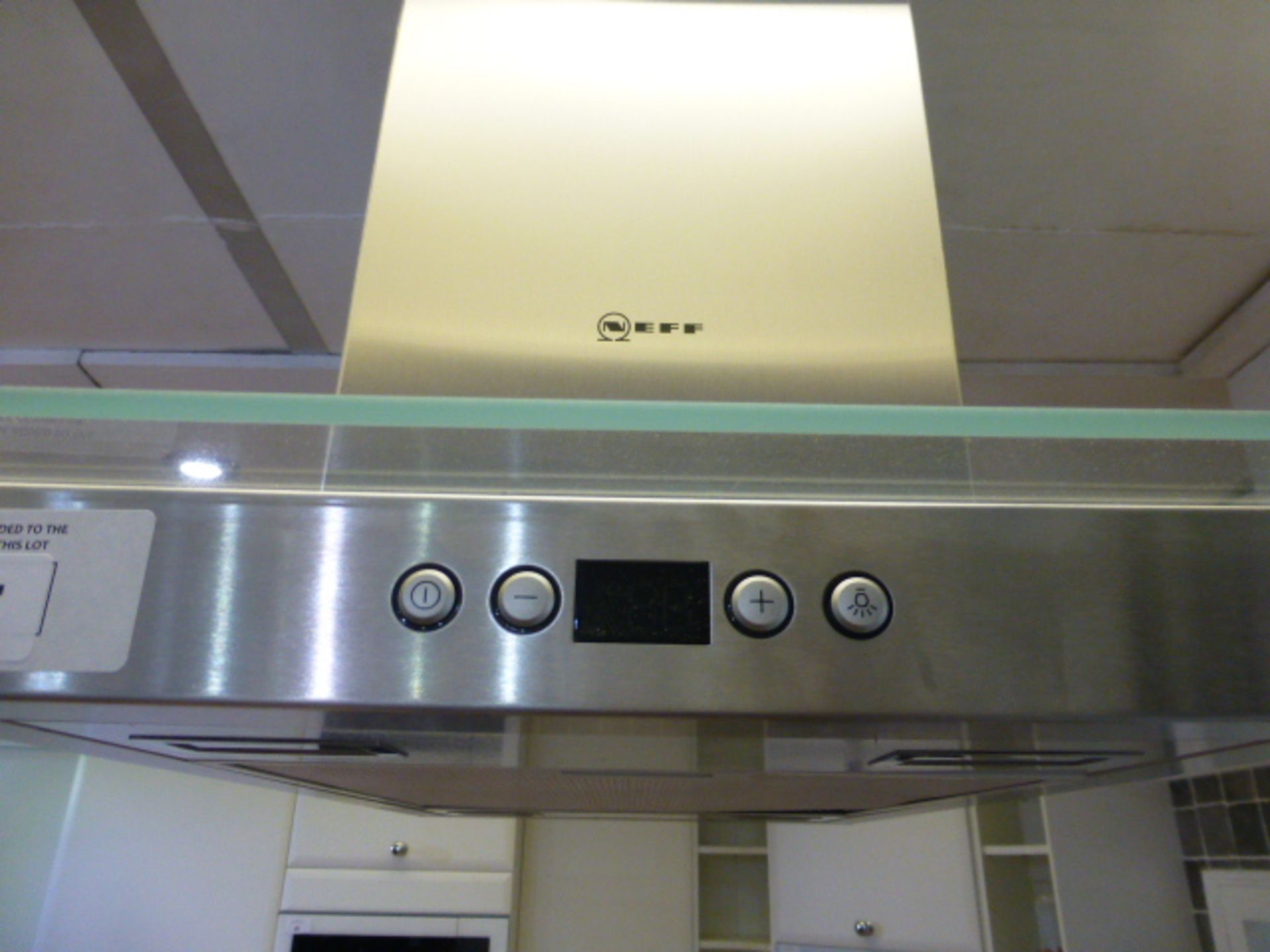 Neff 90cm stainless steel and glass island extractor Model No: I89EH52N0B/01 - Image 7 of 8