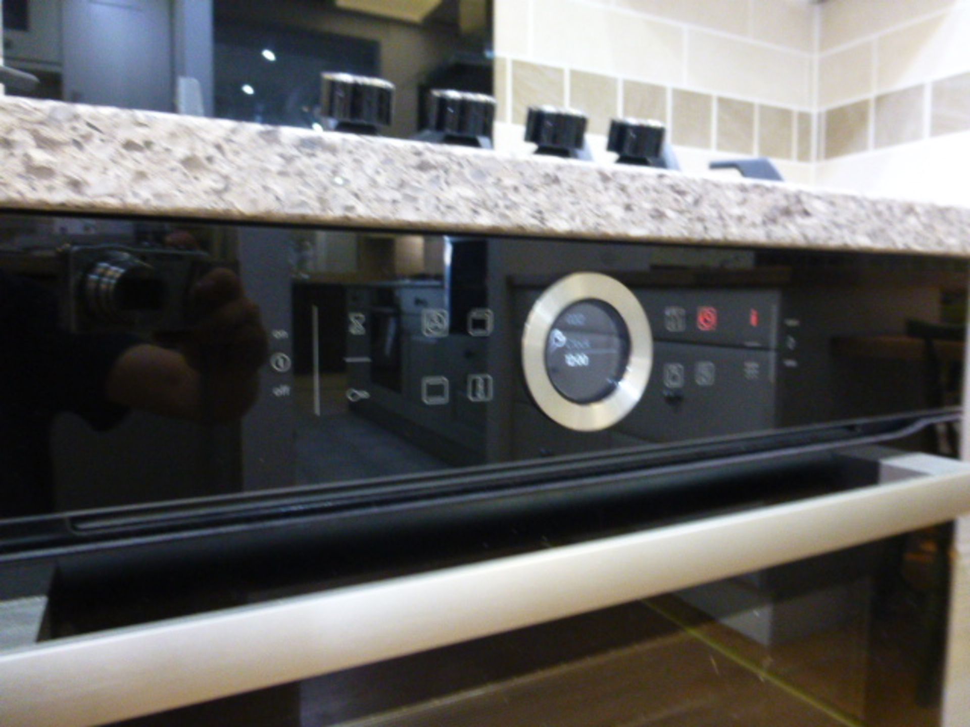 Bosch Pyrolytic single door digital oven, model no. HBG675BB1B - Image 2 of 5