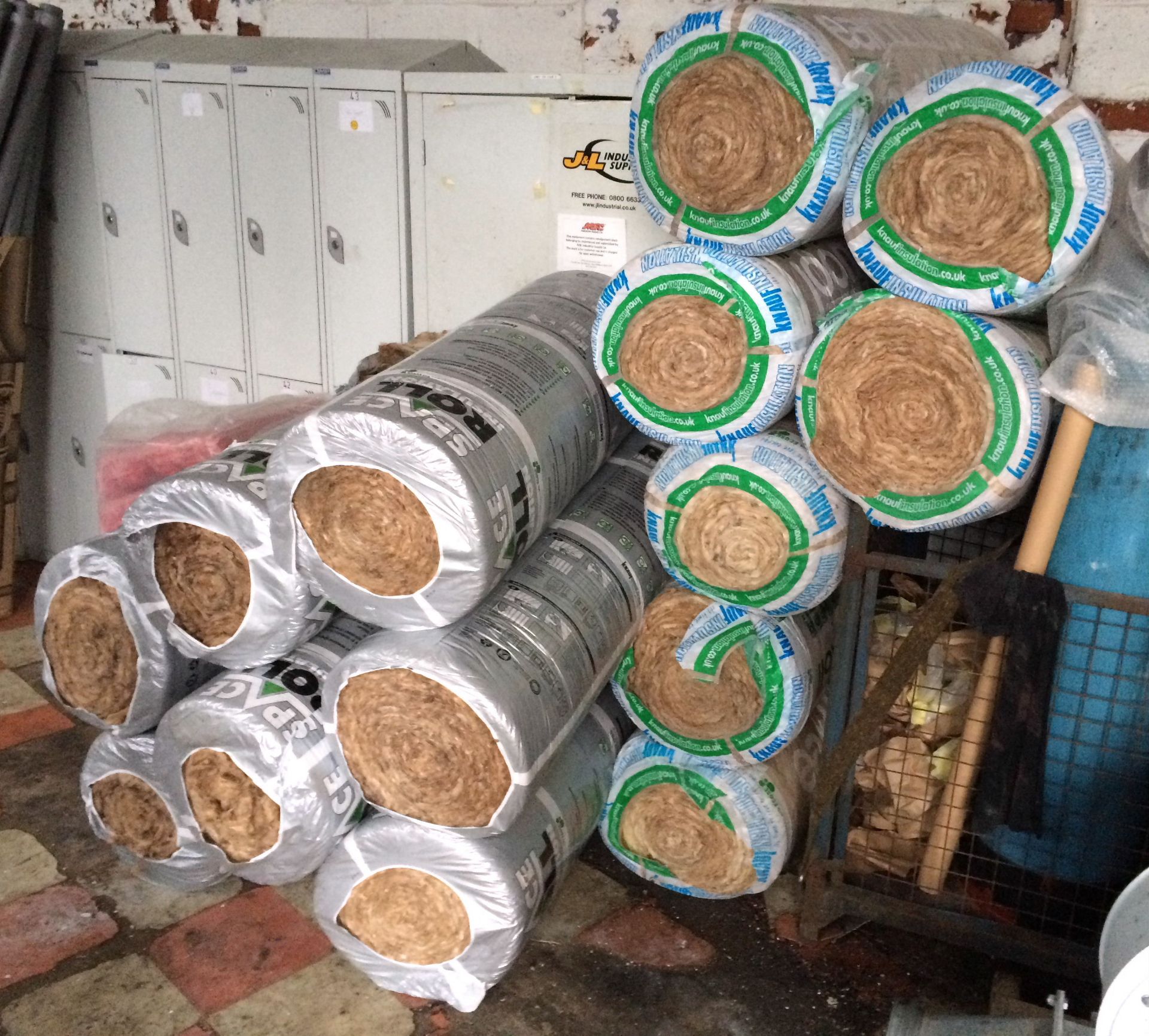 15 Rolls of Earthwool Loft Insulation, 7 x 150mm, 8 x 100mm.