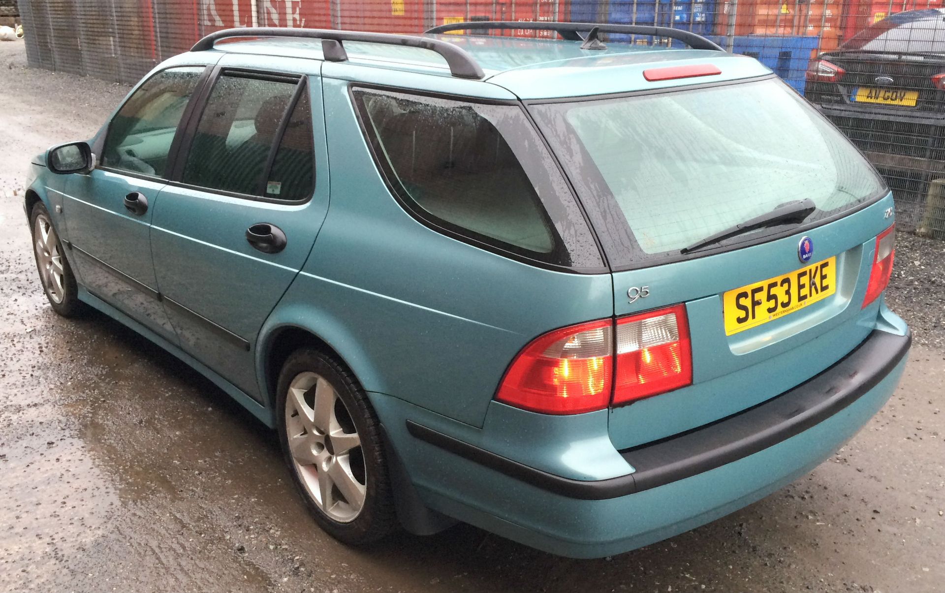 A Saab 9-5 2.0T Vector Estate Car Reg. No.SF53EKE, first registered 25-9-2003, indicated 81,619 - Image 3 of 7