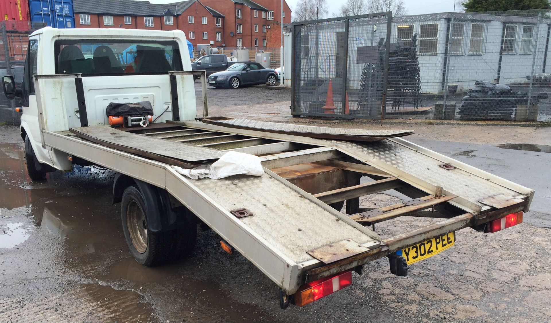 A Ford Transit 90T350 TD LWB RWD Recovery Vehicle Reg. No.Y302PEL, first registered 30-7-2001, - Image 3 of 6