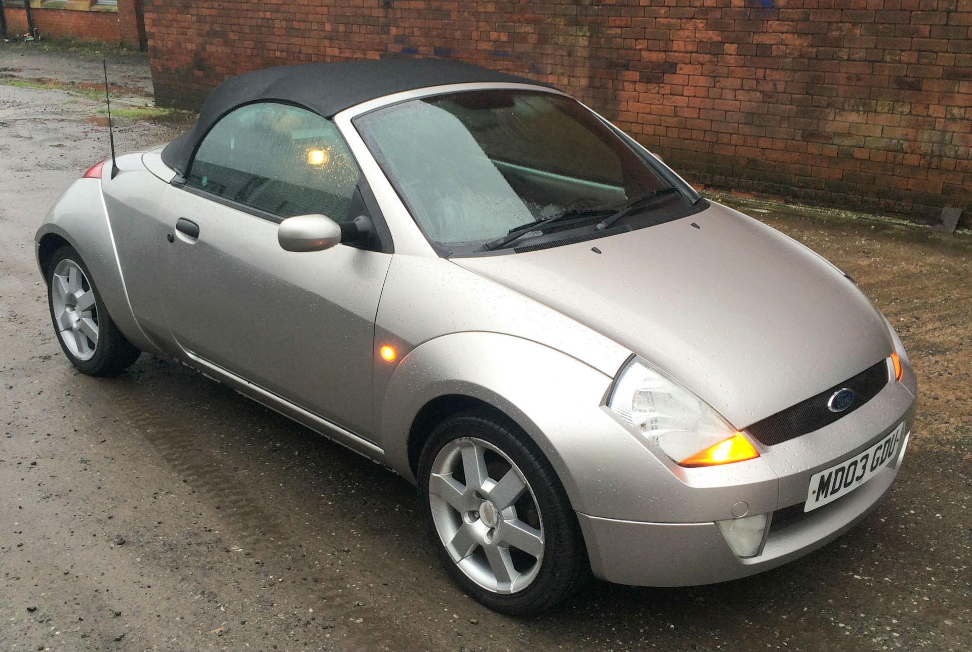 A Ford Street KA Roadster 1.6i 2 door Convertible Reg. No.MD03GDU, first registered 30-7-2003,