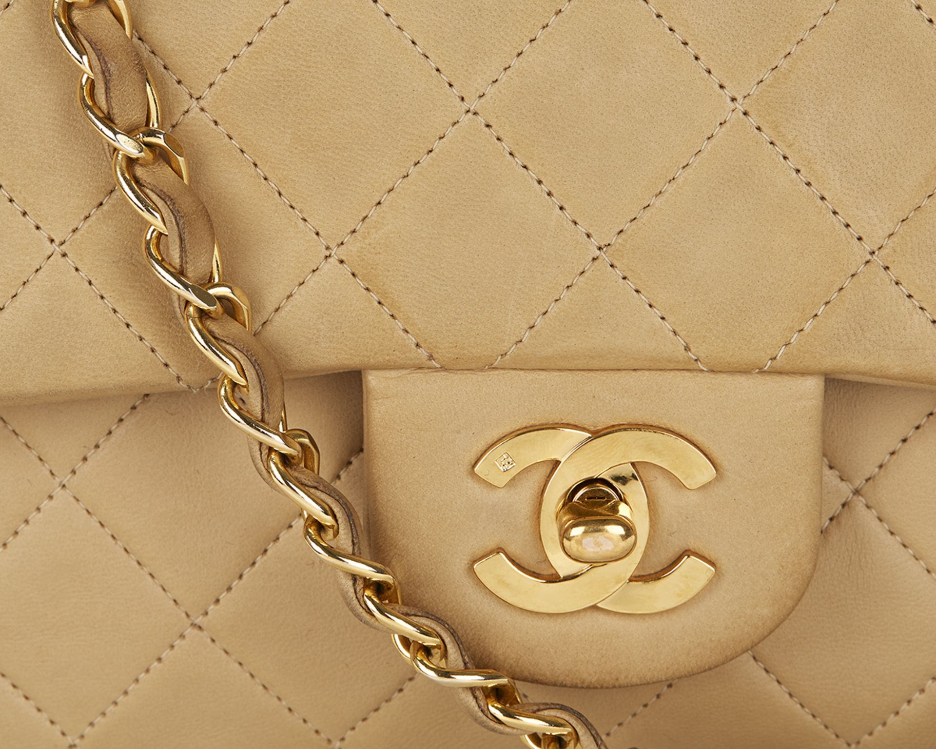 HB028 Chanel - Small Classic Double Flap Bag - Image 6 of 9