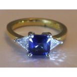 18CT GOLD 1 BLUE SAPPHIRE & 2 DIAMOND TRILOGY RING (INCLUDES GEM REPORT) - SIZE J - TOTAL DIAMOND