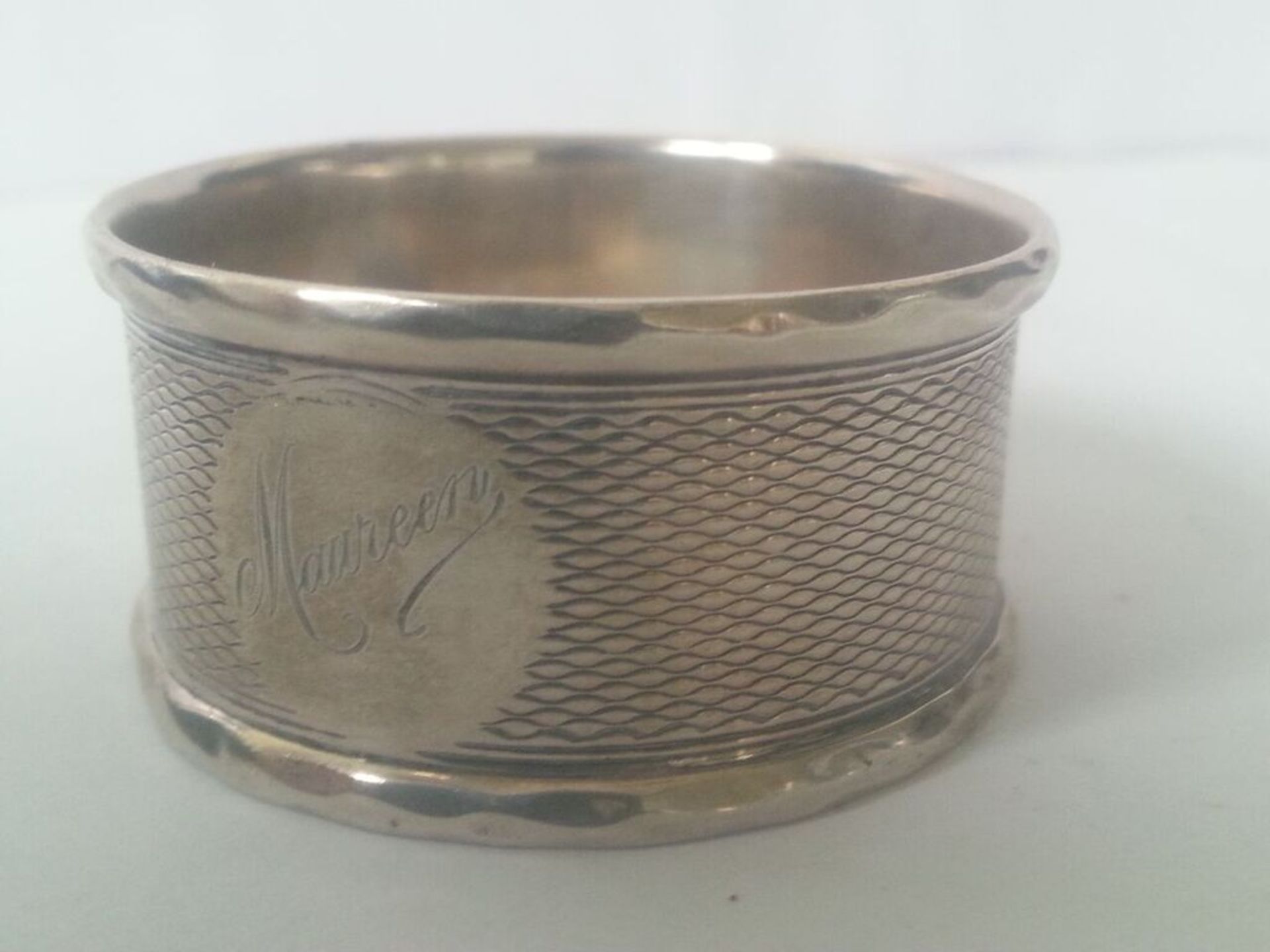 Late 19th Century hallmarked Birmingham silver napkin ring, engraved "Maureen" - Image 2 of 2