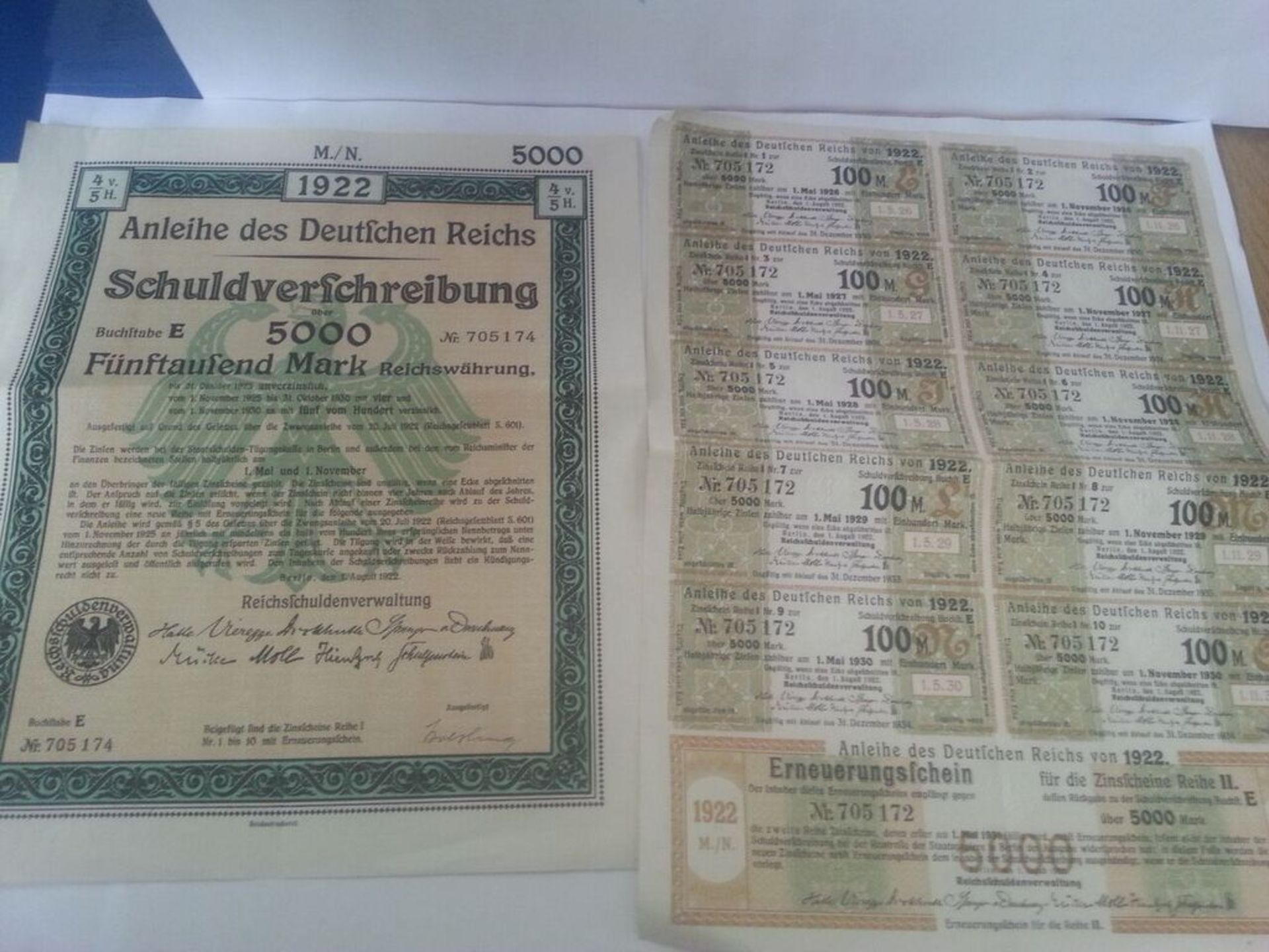 1922 GERMANY Deutschen Reichs German Treasury Bond - 5,000 Marks, together with coupons. Good