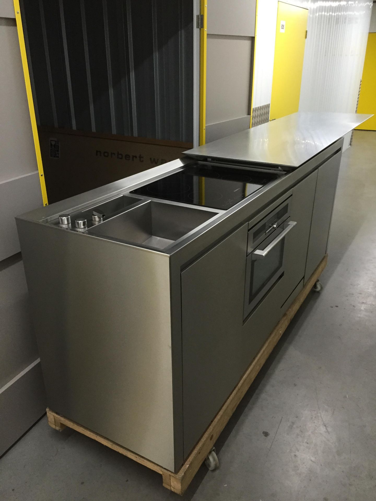 Ex-display Boffi kitchen island with sliding worktop design by Robert Wangen. - Image 3 of 5