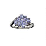 Tanzanite ring
A Stunning Sebastian designed 10 x oval cut Tanzanite 1.82 carats And Platinum