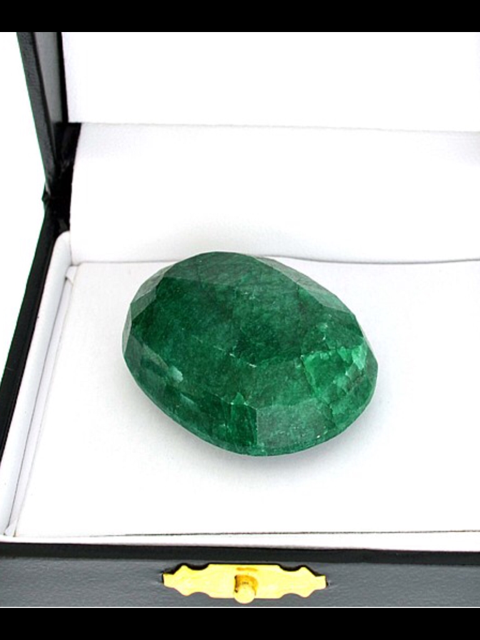 125.30CT Oval Cut Emerald Gemstone, Asset Type: Gemstone.