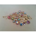 Very large vintage sparkling brooch set with crystals. Approx 7cm at longest point. A beautiful,